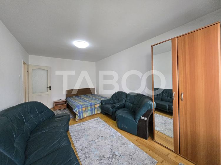 Apartament cu 2 camere decomandat, mobilat în Vasile Aaron