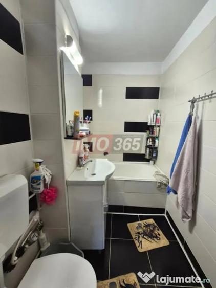 Apartament cu 3 camere decomandat în Găvana