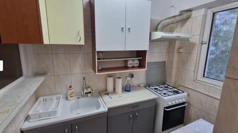 Garsonieră semidecomandată în Vitan