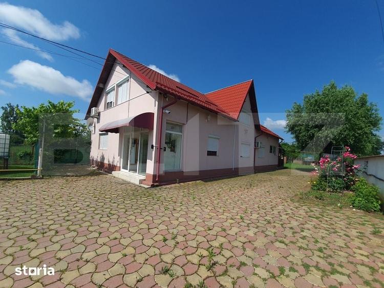 Casă cu 5 camere cu Teren 2022.35 Mp în Răzvad