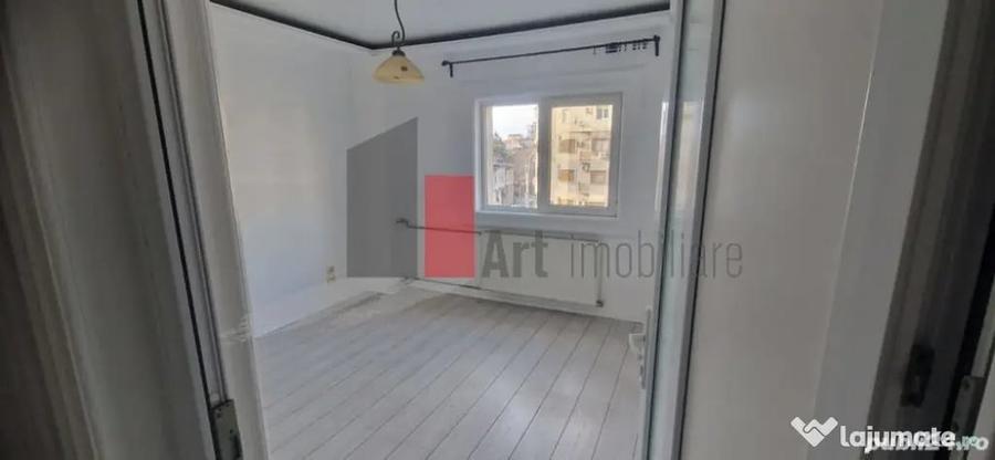 Apartament cu 2 camere semidecomandat în Moșilor