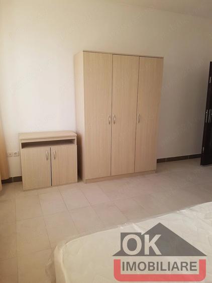 Apartament cu 6 camere decomandat în Central