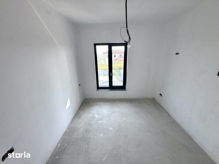 Casă cu 4 camere cu Teren 450 Mp în Ciurea