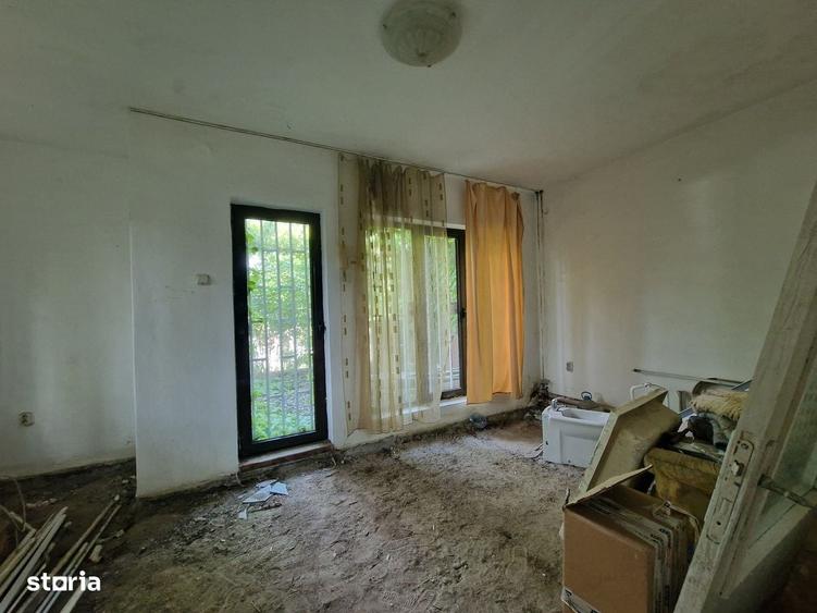 Casă cu 4 camere în Sud