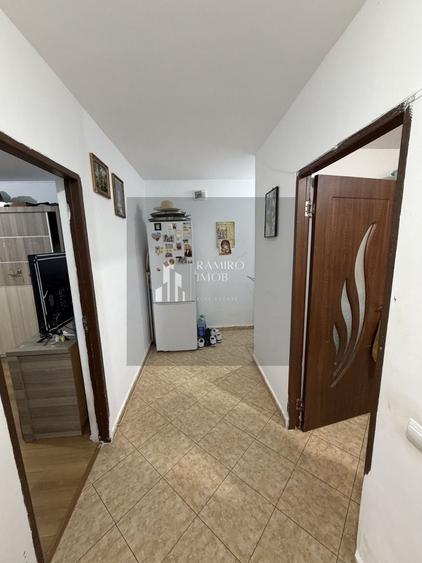 Apartament cu 2 camere decomandat, mobilat în Sălaj