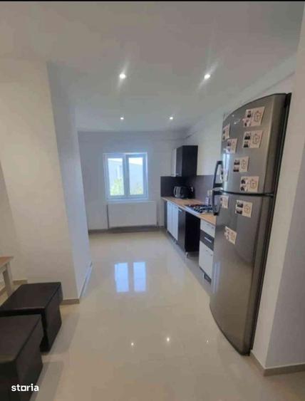 Apartament cu 2 camere decomandat în Micro 3