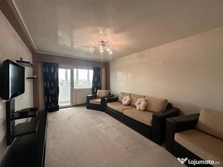 Apartament cu 2 camere decomandat în Republicii