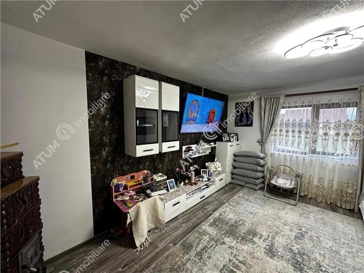 Casă individuală cu 4 camere cu Canalizare în Cristian