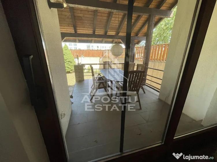 Casă cu 5 camere cu Teren 400 Mp în Lipovei