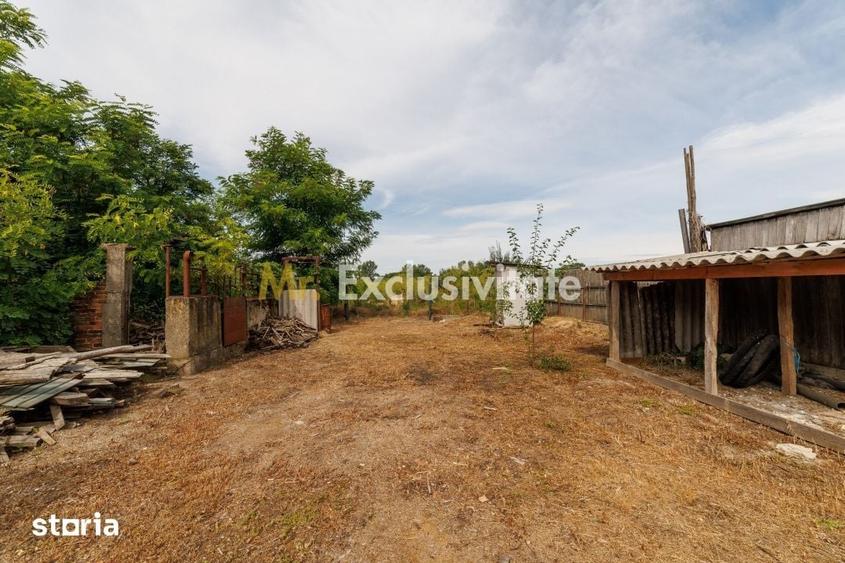 Casă cu 1 camere cu Teren 2140 Mp în Lunca