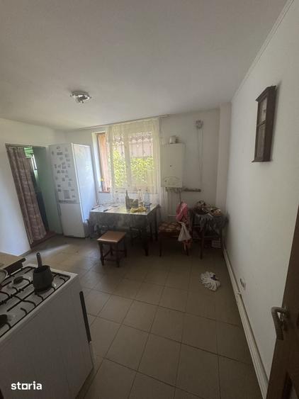Casă cu 4 camere cu Teren 600 Mp în Central
