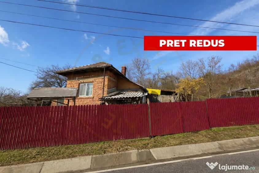 Casă cu 4 camere cu Teren 780 Mp în Priboieni