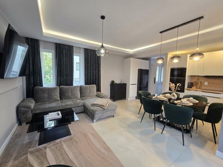 Duplex cu 4 camere cu Canalizare în Florești