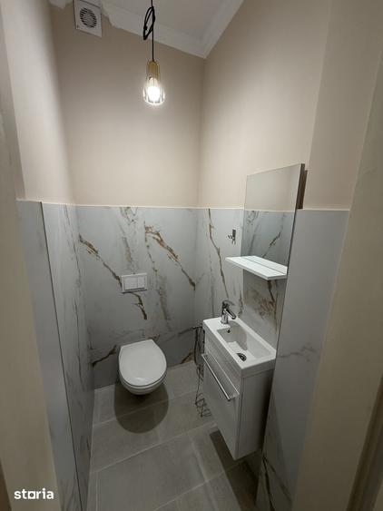 Casă cu 3 camere cu Teren 300 Mp în Central