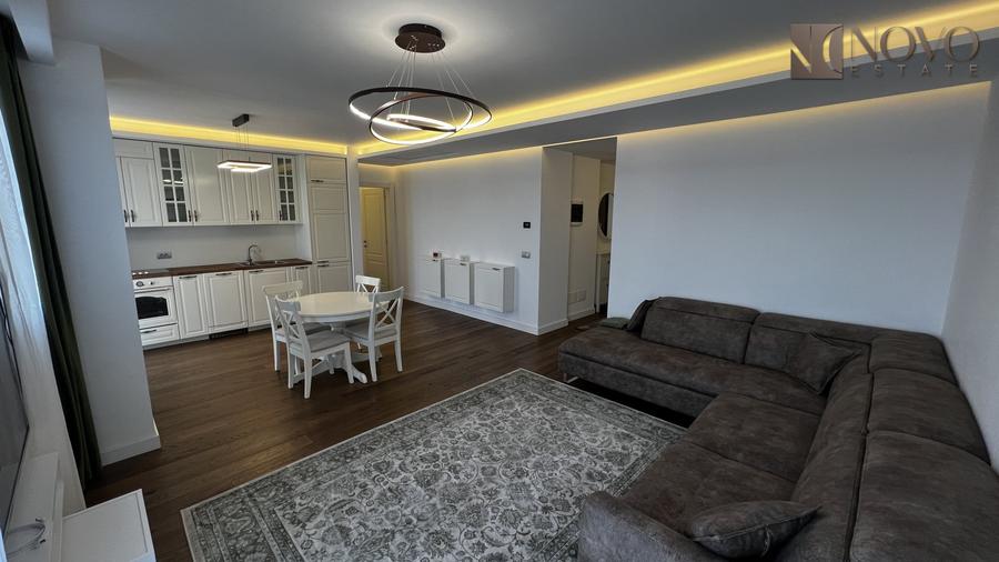 Apartament cu 3 camere semidecomandat, mobilat în P-ța Alba Iulia