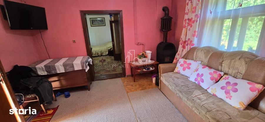 Casă cu 5 camere cu Teren 1427 Mp în Cucerdea