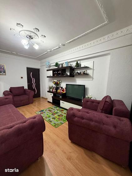 Apartament cu 2 camere decomandat în Micro 13