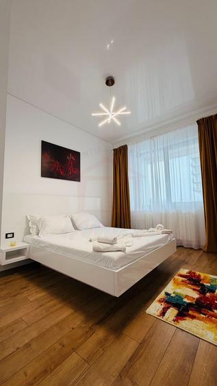 Apartament cu 2 camere decomandat, mobilat în Central