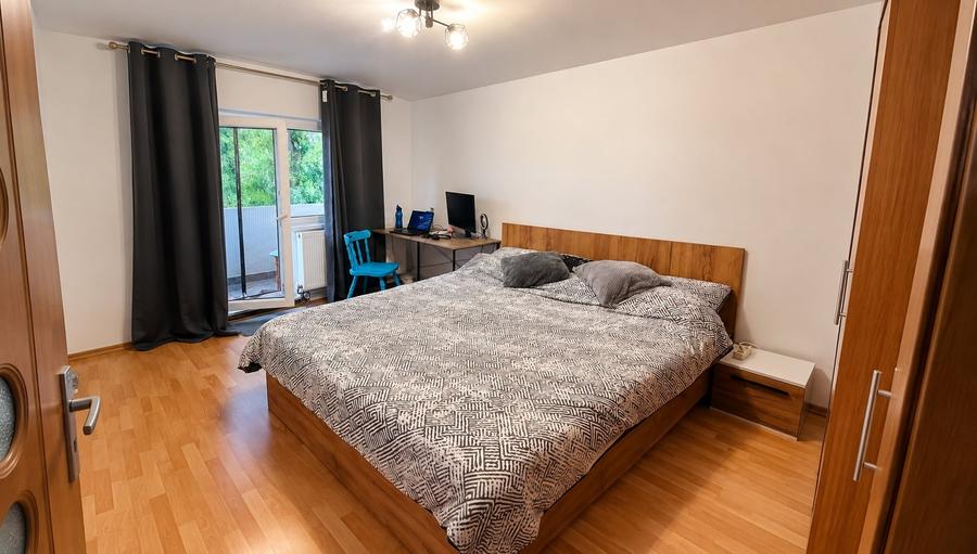 Apartament cu 2 camere semidecomandat, mobilat în Aradului