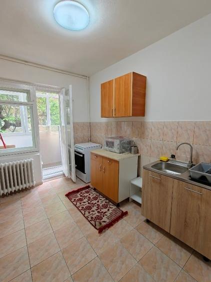 Apartament cu 2 camere decomandat în Berceni