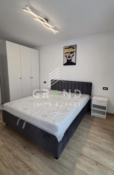 Apartament cu 2 camere semidecomandat, mobilat în Florești