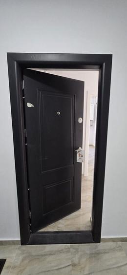 Apartament cu 2 camere decomandat în Girocului