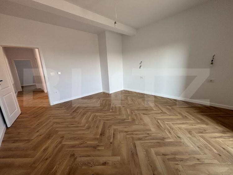 Duplex cu 4 camere cu Teren 325 Mp în Covaci