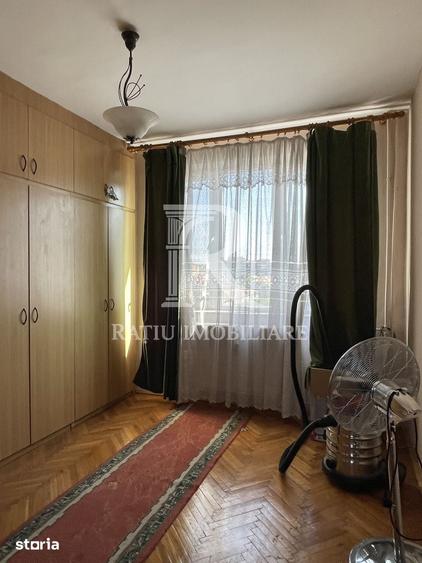 Apartament cu 4 camere în Rogerius