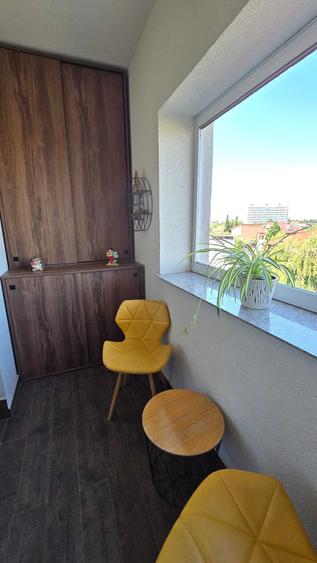 Apartament cu 4 camere decomandat în Progresul