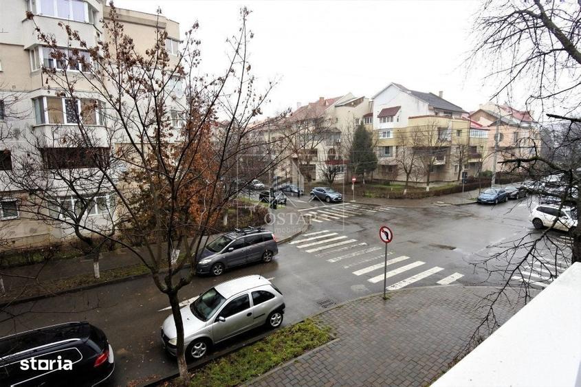 Apartament cu 3 camere decomandat în Bistrița Lac