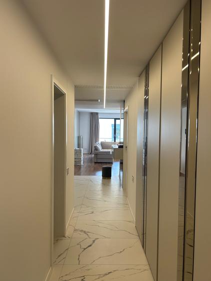 Apartament cu 4 camere decomandat, mobilat în Capitale