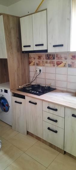 Casă cu 7 camere cu Teren 260 Mp în Titan