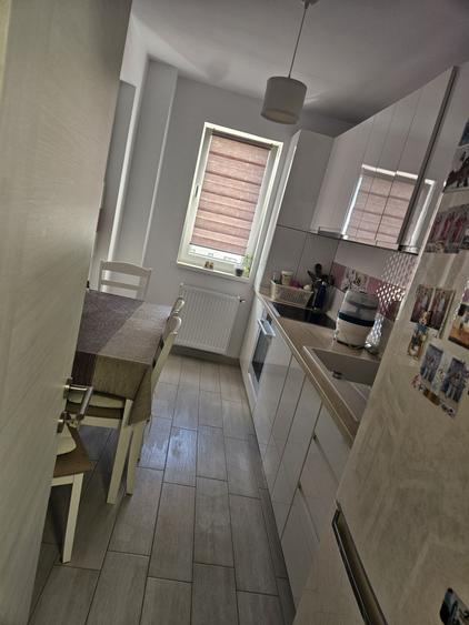 Apartament cu 2 camere decomandat în Exterior Vest