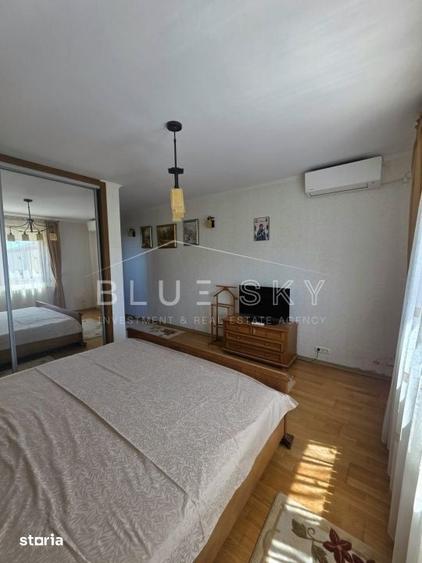 Casă cu 6 camere cu Teren 1642 Mp în Central