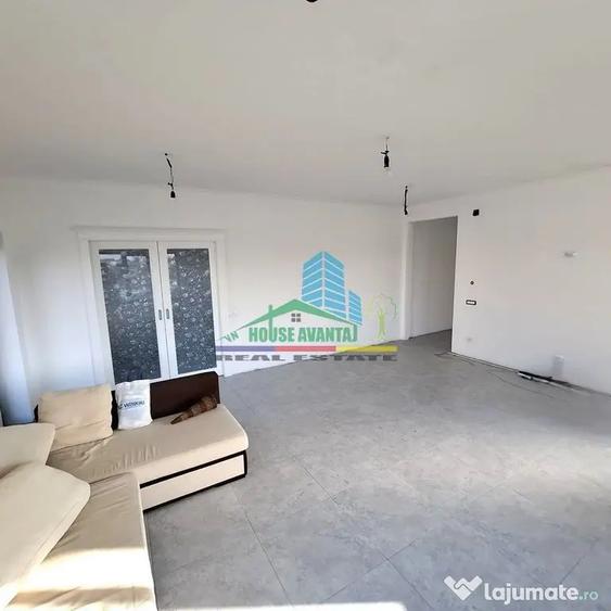 Casă cu 3 camere cu Teren 584 Mp în Obor