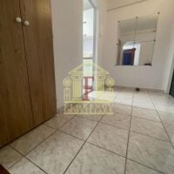 Apartament cu 2 camere circular, mobilat în Podu Roș