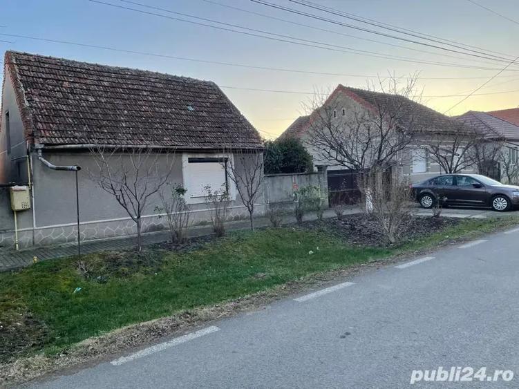 Casă cu 5 camere cu Teren 2019 Mp în Curtici