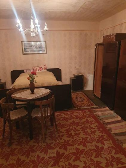 Casă cu 3 camere în Satu Nou
