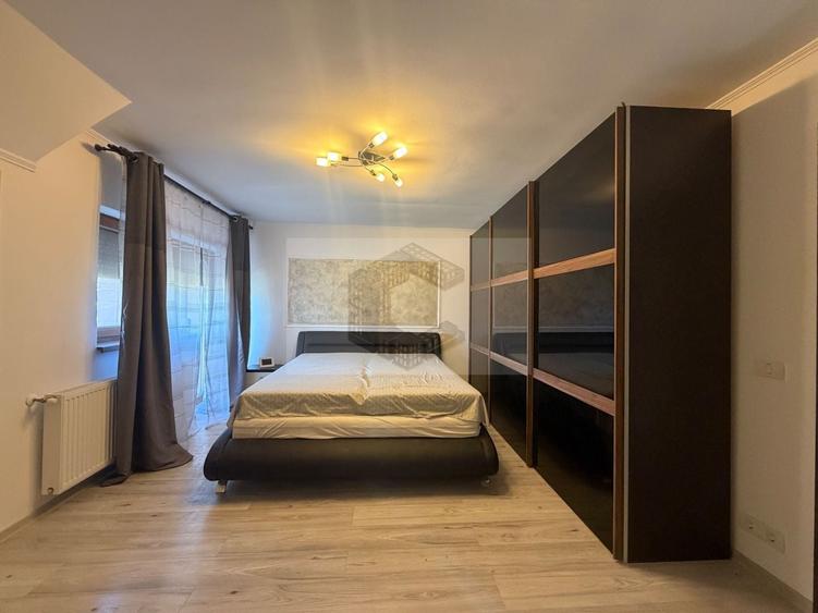 Duplex cu 5 camere cu Canalizare în Dumbrăvița