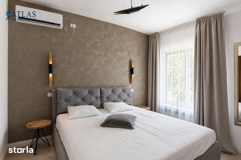 Casă cu 5 camere cu Teren 2950 Mp în Snagov