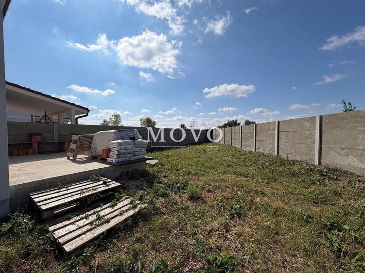Duplex cu 3 camere cu Teren 393 Mp în Sânandrei