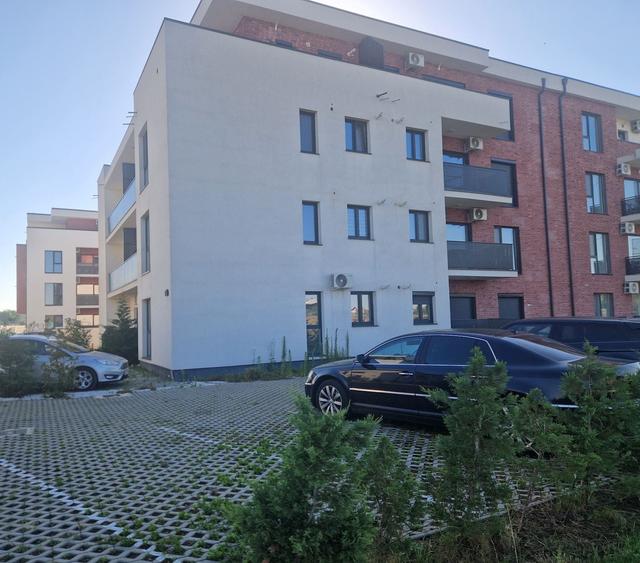 Apartament cu 2 camere semidecomandat în Torontalului