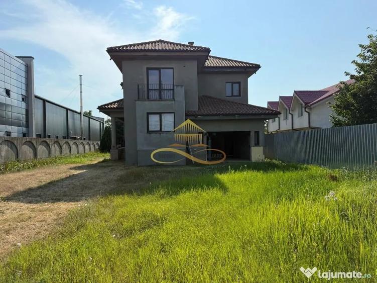 Casă cu 5 camere cu Teren 1715 Mp în Calea Romanului