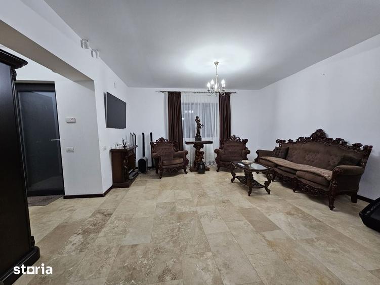 Casă cu 4 camere cu Teren 566 Mp în Central
