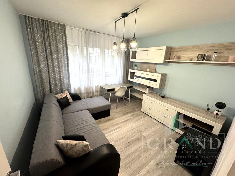 Apartament cu 2 camere decomandat, mobilat în Central