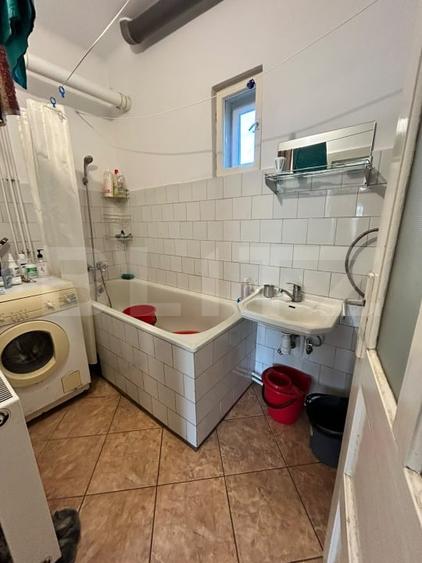 Casă individuală cu 5 camere cu Garaj în Luduș