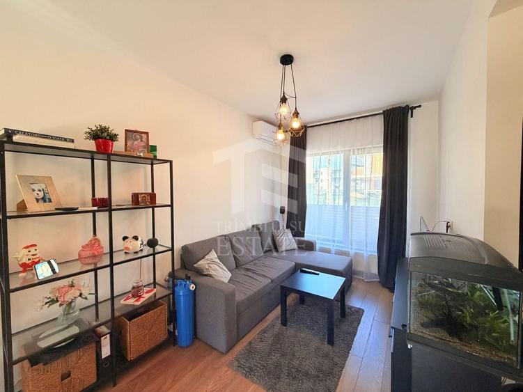Casă individuală cu 4 camere cu Teren 135 Mp în Central