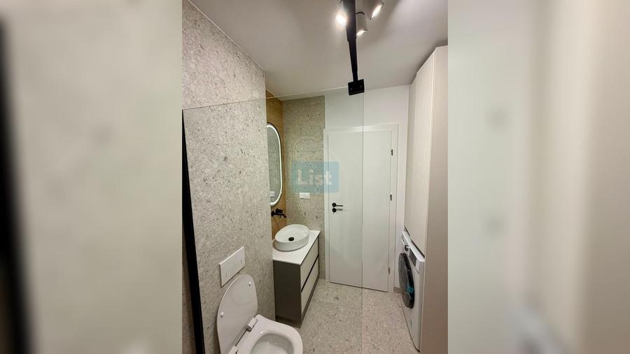 Apartament cu 2 camere semidecomandat în Mărăști