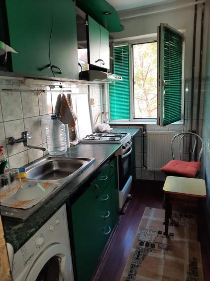 Apartament cu 2 camere nedecomandat în Girocului