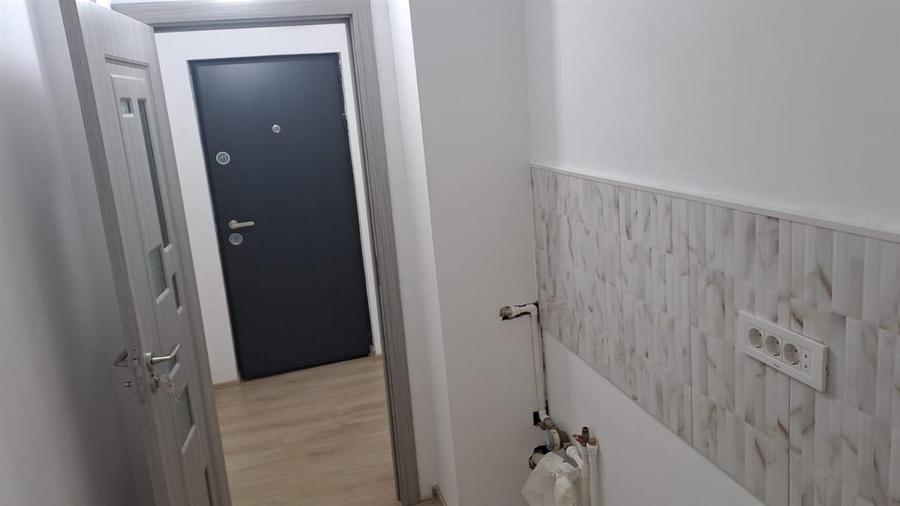 Apartament cu 2 camere semidecomandat în Viziru 3